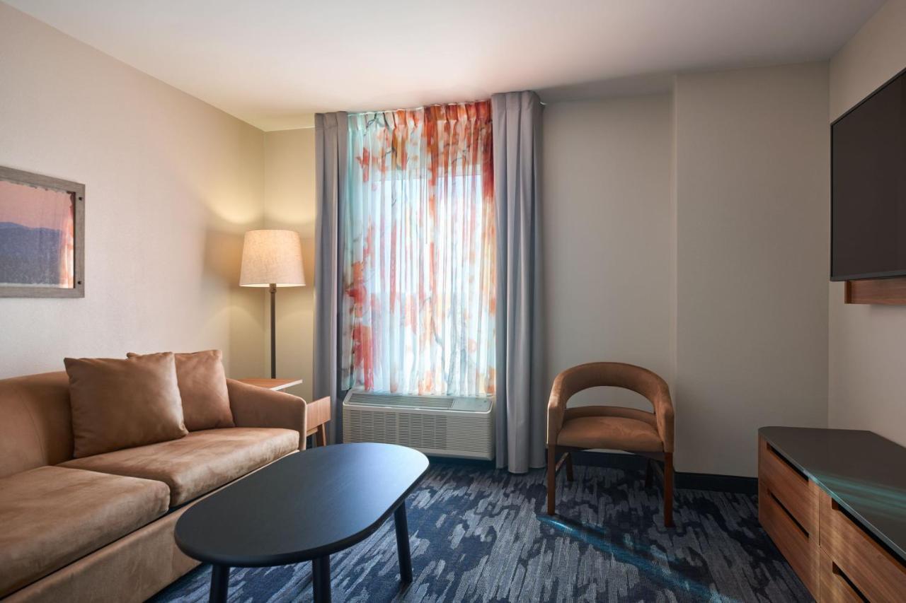 Fairfield Inn And Suites By Marriott Winchester Bagian luar foto