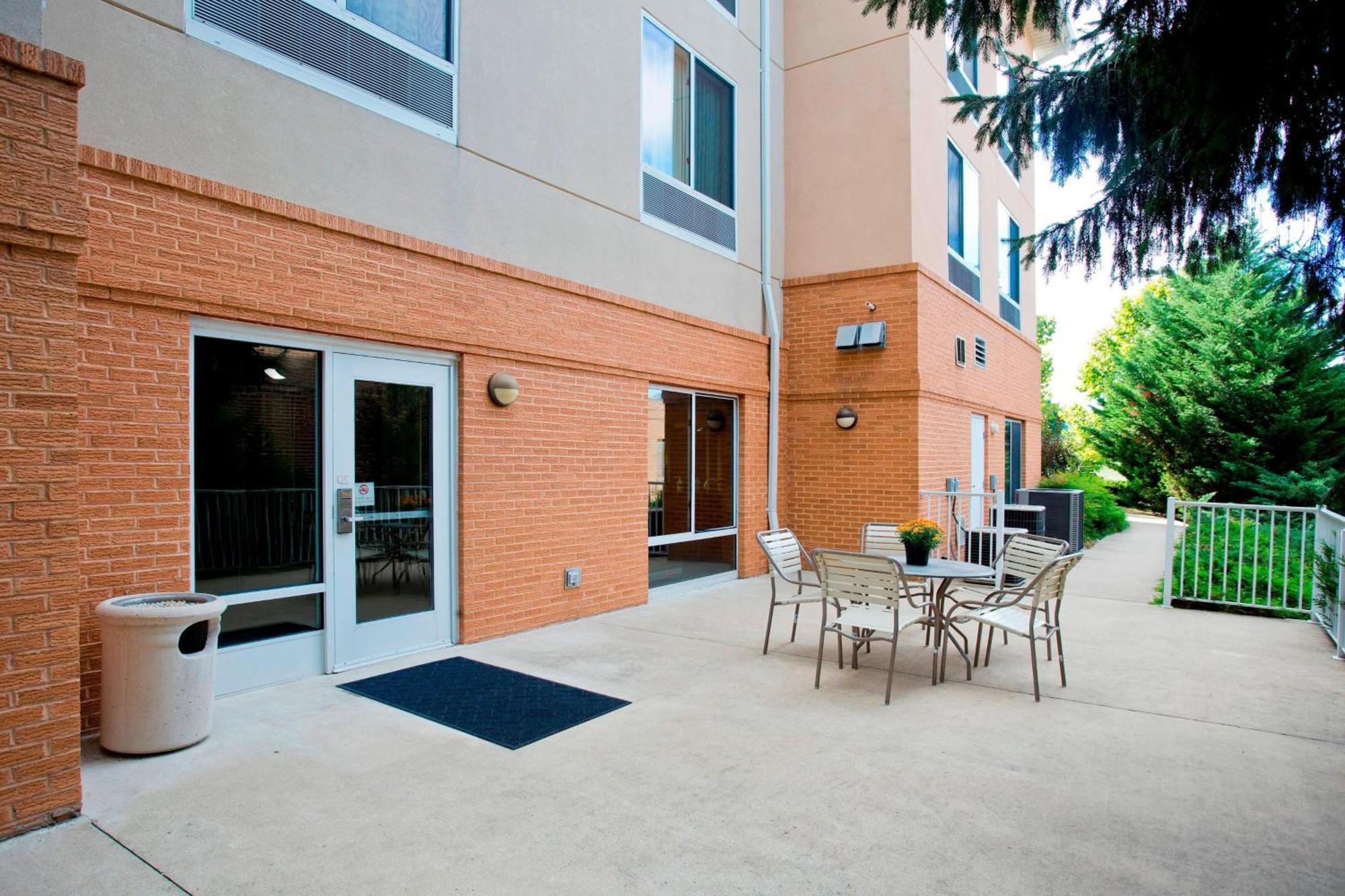 Fairfield Inn And Suites By Marriott Winchester Bagian luar foto
