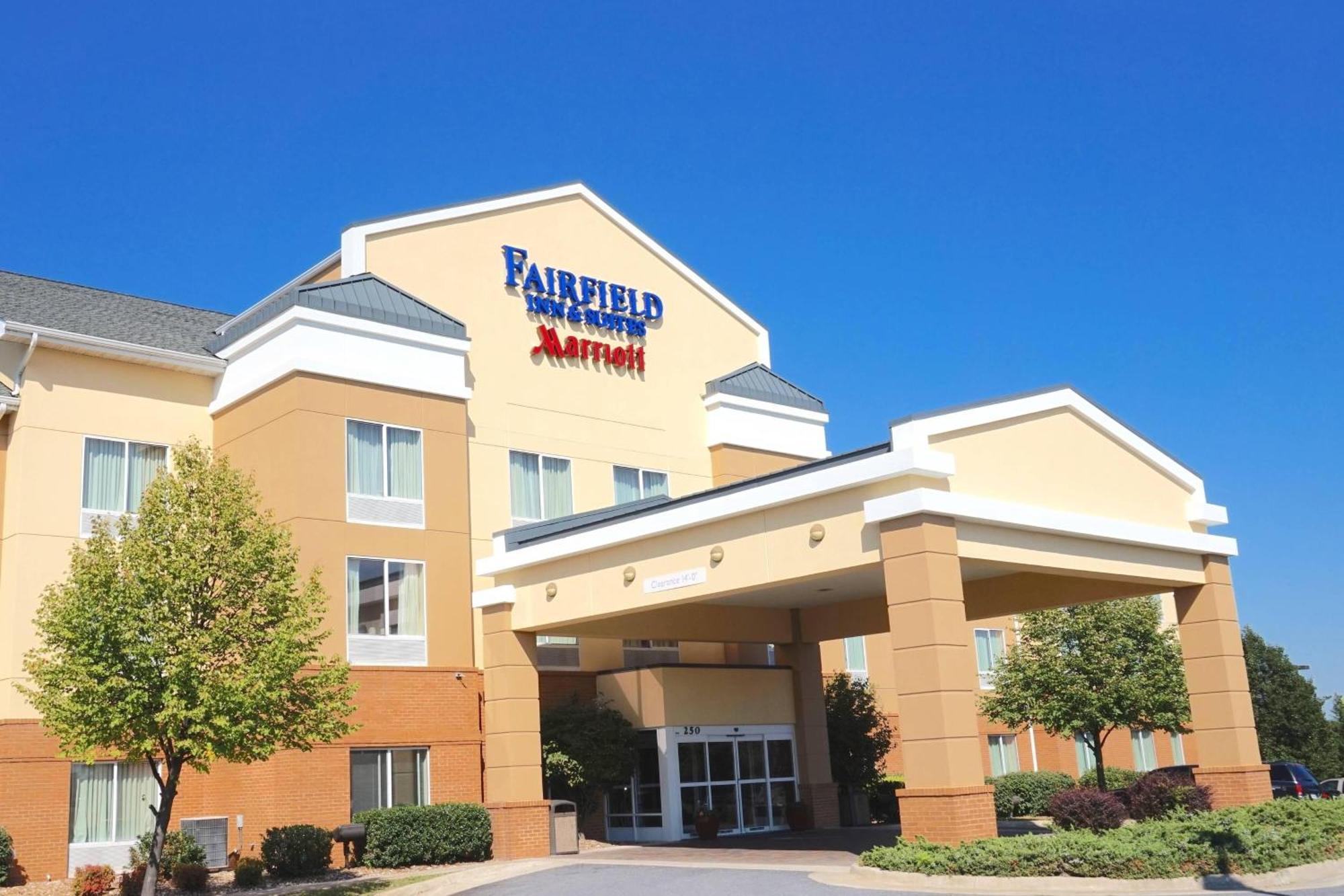 Fairfield Inn And Suites By Marriott Winchester Bagian luar foto